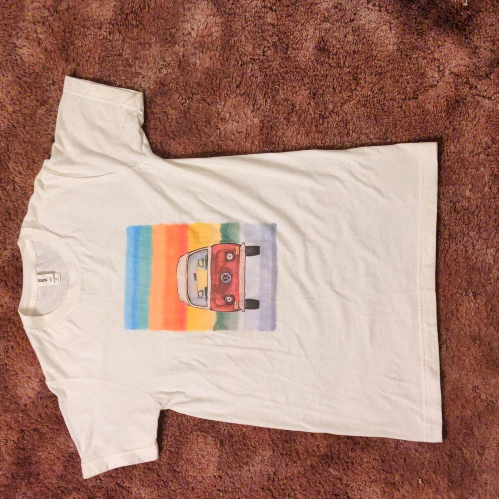 Hippie van shirt size small